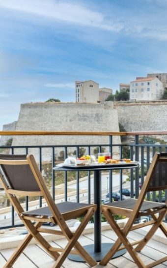 kasano-calvi-home-image2 kasano-calvi-home-image2